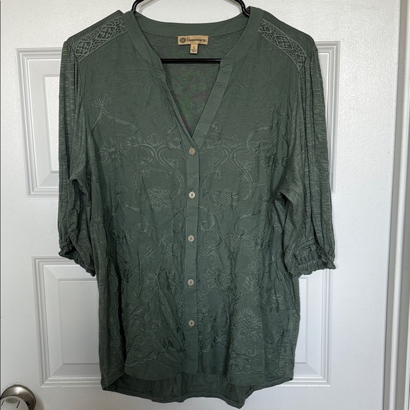 NWOT Democracy Green Embroidered Blouse Sz Large - Picture 2 of 8